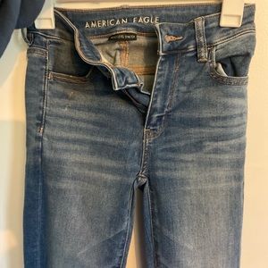American Eagle dark wash skinny jeans